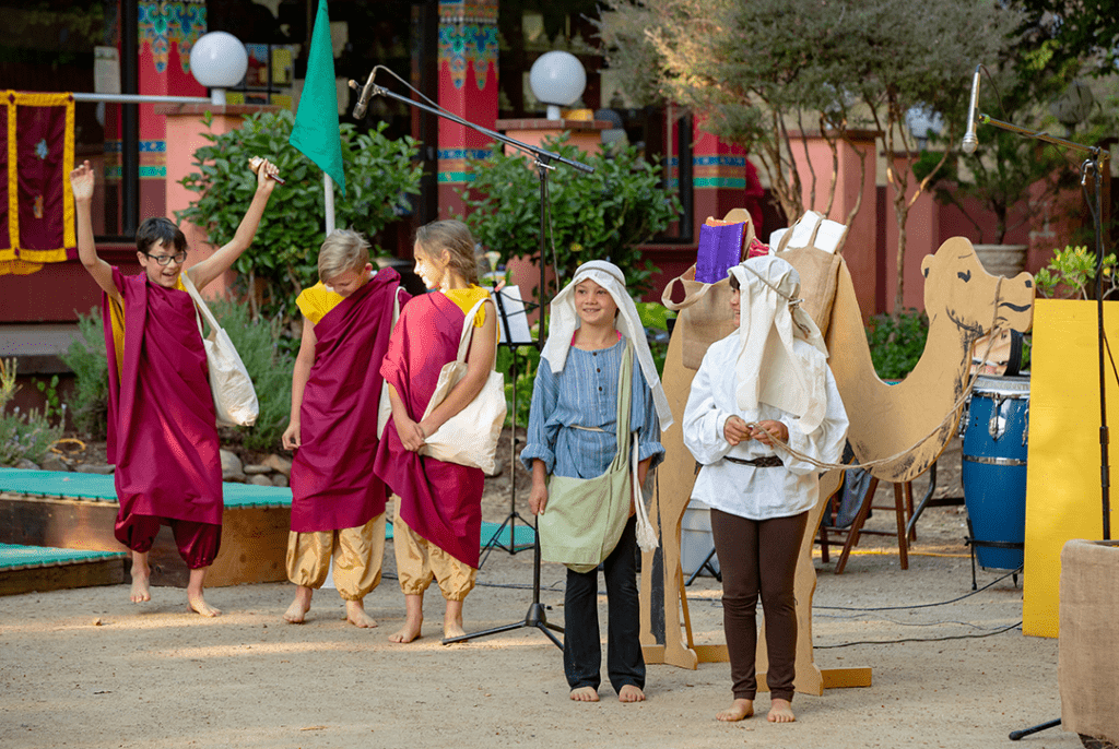 Santa Cruz school play